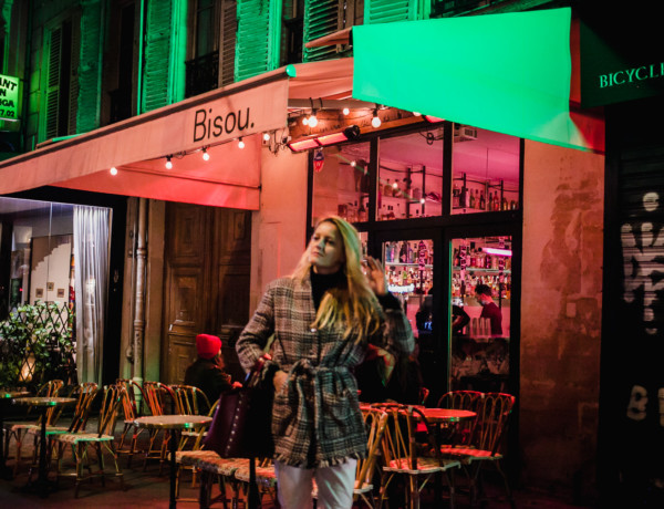 modny bar w paryzu